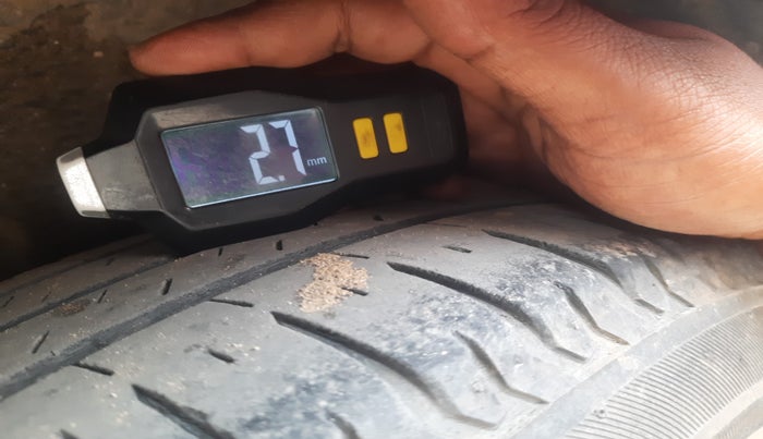 2021 Maruti XL6 ALPHA AT, Petrol, Automatic, 82,413 km, tyre