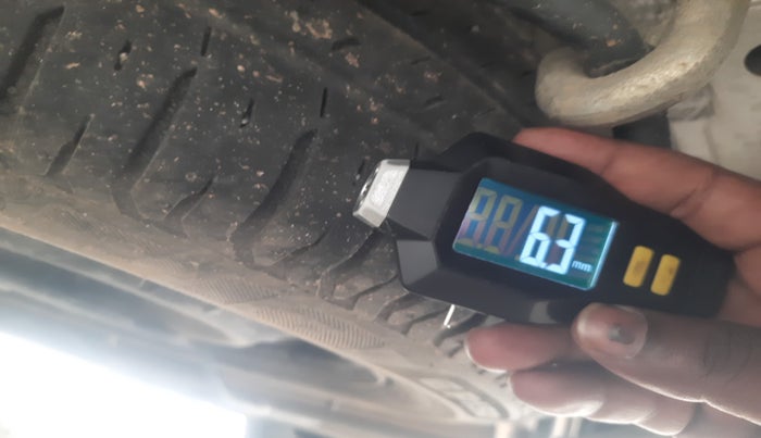2021 Maruti XL6 ALPHA AT, Petrol, Automatic, 82,413 km, tyre