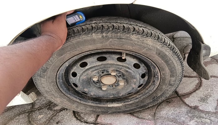 2010 Tata Indigo ECS GLX, Petrol, Manual, 83,459 km, tyre