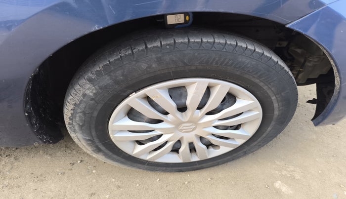 2018 Maruti Dzire VXI, Petrol, Manual, 1,70,691 km, tyre