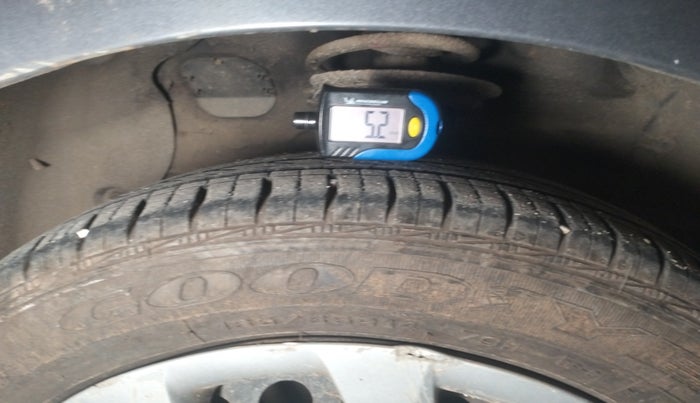 2013 Hyundai Grand i10 SPORTZ 1.2 KAPPA VTVT, Petrol, Manual, 37,532 km, tyre
