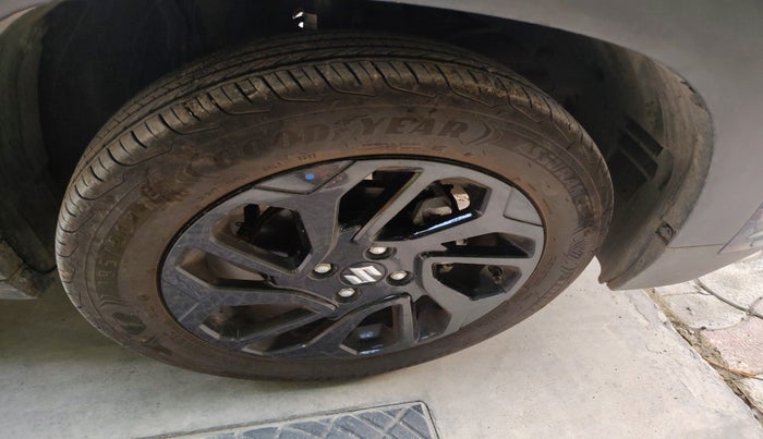 2023 Maruti FRONX DELTA PLUS 1.2L AGS, Petrol, Automatic, 4,808 km, tyre
