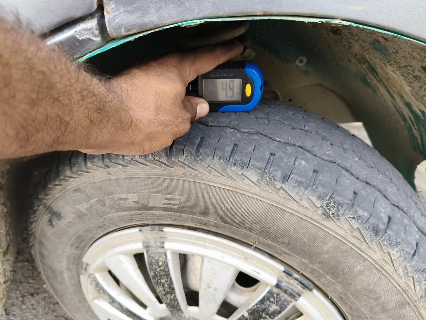 2021 Maruti Eeco 7 STR STD(O), Petrol, Manual, 1,06,000 km, tyre