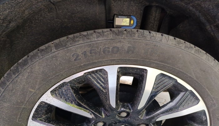 2021 Maruti Vitara Brezza ZXI PLUS AT SHVS, Petrol, Automatic, 30,387 km, tyre