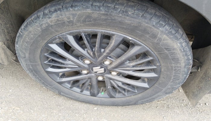 2022 Maruti XL6 ALPHA MT, Petrol, Manual, 1,09,285 km, tyre