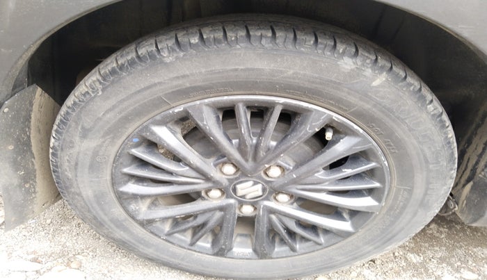 2022 Maruti XL6 ALPHA MT, Petrol, Manual, 1,09,285 km, tyre