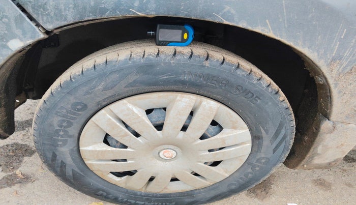 2015 Maruti Alto 800 LXI, Petrol, Manual, 1,14,116 km, tyre
