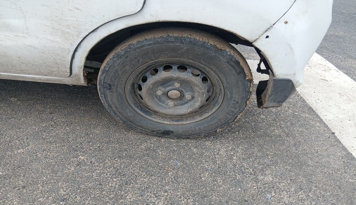 2018 Maruti Alto 800 LXI, Petrol, Manual, 1,03,845 km, tyre