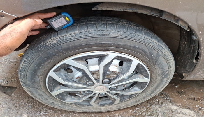 2013 Maruti Wagon R 1.0 LXI CNG, Petrol, Manual, 89,252 km, tyre