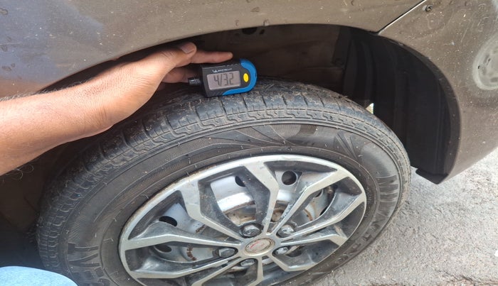 2013 Maruti Wagon R 1.0 LXI CNG, Petrol, Manual, 89,252 km, tyre