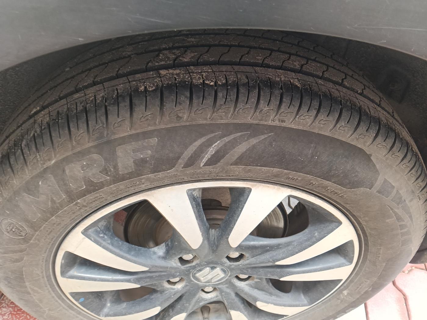 2018 Maruti S Cross ZETA 1.3, Diesel, Manual, 1,34,293 km, tyre
