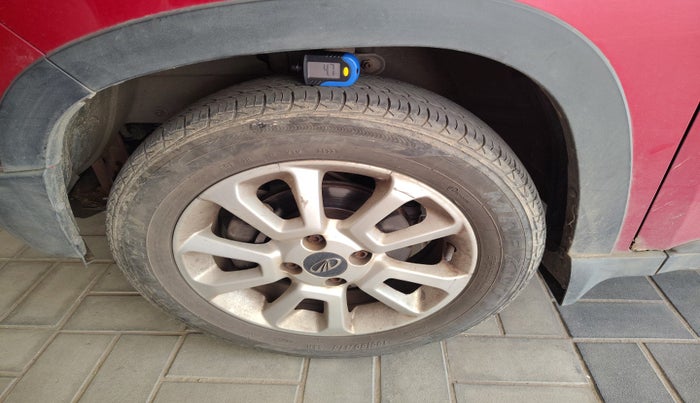 2017 Mahindra Kuv100 K8 D 6 STR, Diesel, Manual, 63,174 km, tyre