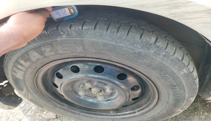 2010 Maruti Swift VDI, Diesel, Manual, 1,72,454 km, tyre