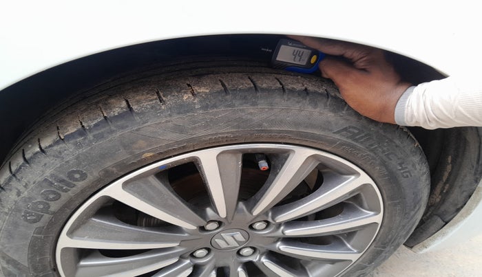 2019 Maruti Ciaz ALPHA 1.5 SHVS PETROL, Petrol, Manual, 25,220 km, tyre