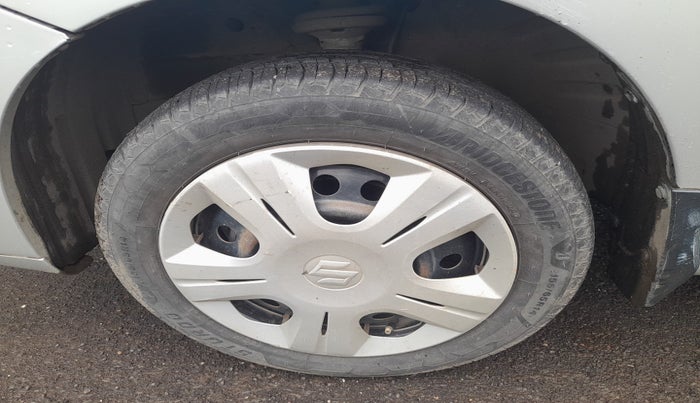 2010 Maruti Wagon R 1.0 VXI, Petrol, Manual, 1,02,163 km, tyre