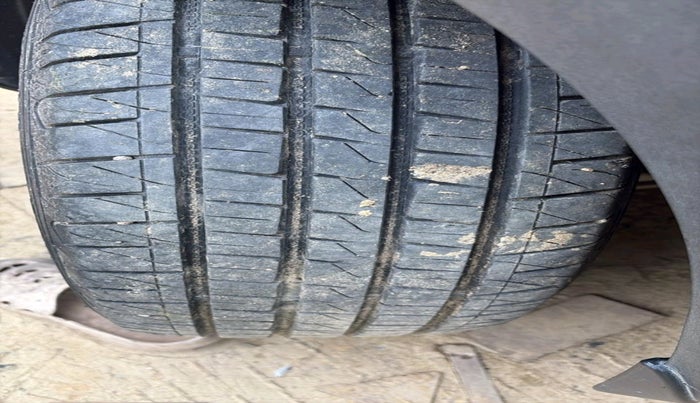 2022 Hyundai ALCAZAR PRESTIGE(O) EXE 1.5 AT 7STR, Diesel, Automatic, 76,251 km, tyre