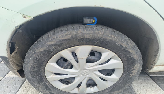 2013 Maruti Swift VDI, Diesel, Manual, 2,18,623 km, tyre