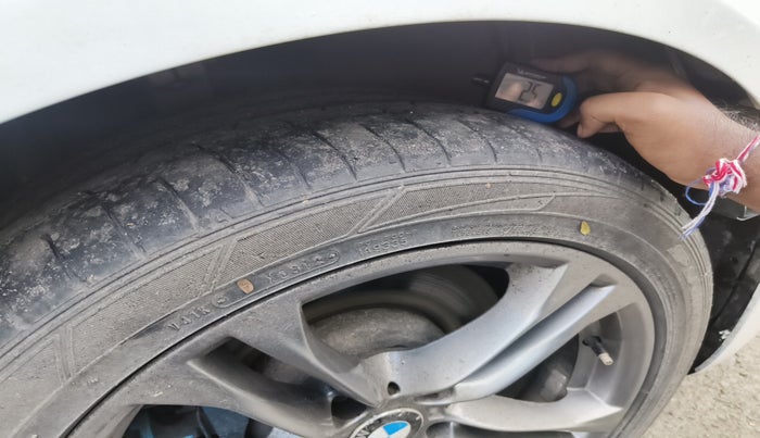 2011 BMW 5 Series 530D 3.0, Diesel, Automatic, 1,17,559 km, tyre