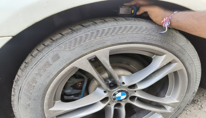2011 BMW 5 Series 530D 3.0, Diesel, Automatic, 1,17,559 km, tyre