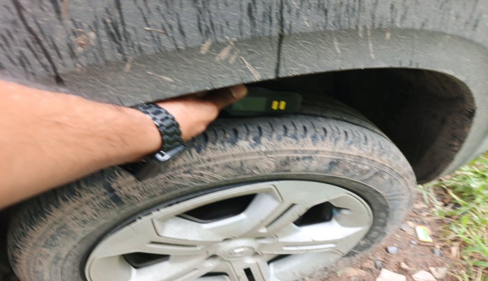 2022 Renault Kiger RXT MT, Petrol, Manual, 2,10,000 km, tyre