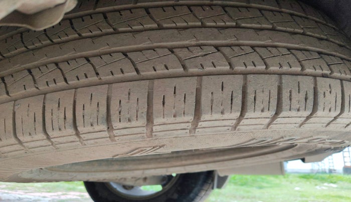 2014 Mahindra XUV500 W8, Diesel, Manual, 1,25,707 km, tyre