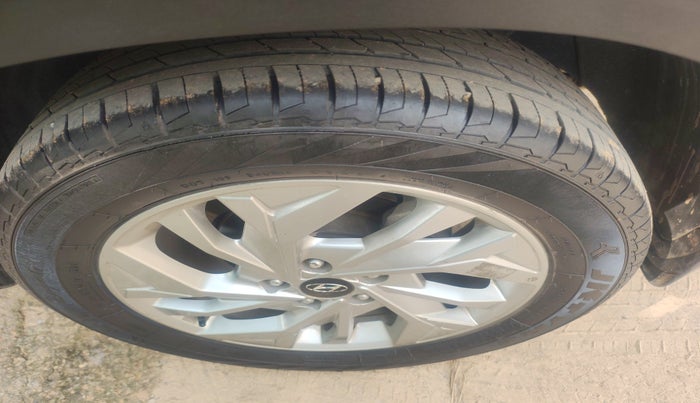 2020 Hyundai Creta SX 1.5 PETROL, Petrol, Manual, 87,518 km, tyre