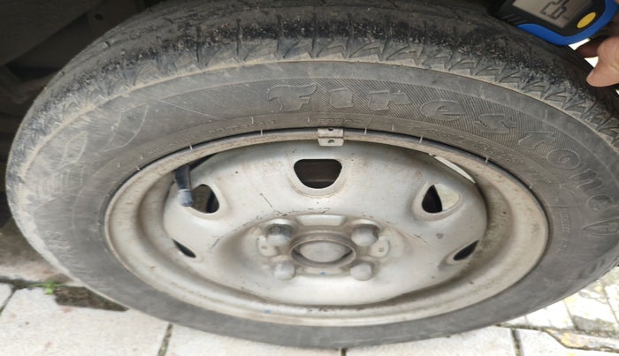 2010 Maruti Zen Estilo LXI, Petrol, Manual, 1,44,500 km, tyre
