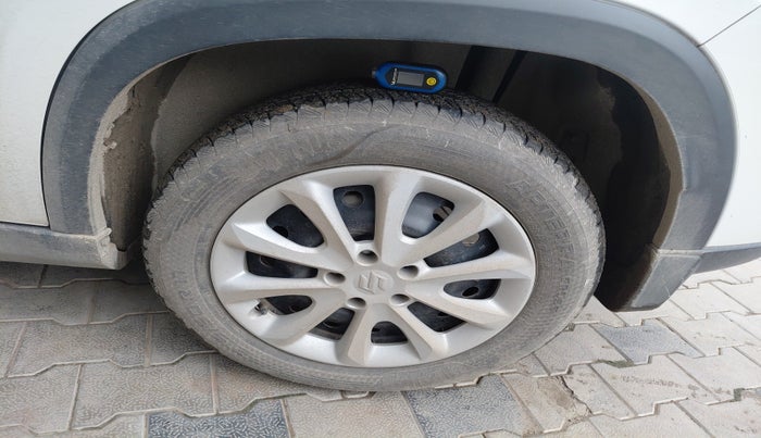 2024 Maruti Grand Vitara DELTA SMART HYBRID, Petrol, Manual, 15,828 km, tyre