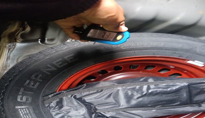 2024 Renault Kiger RXE MT, Petrol, Manual, 3,100 km, tyre