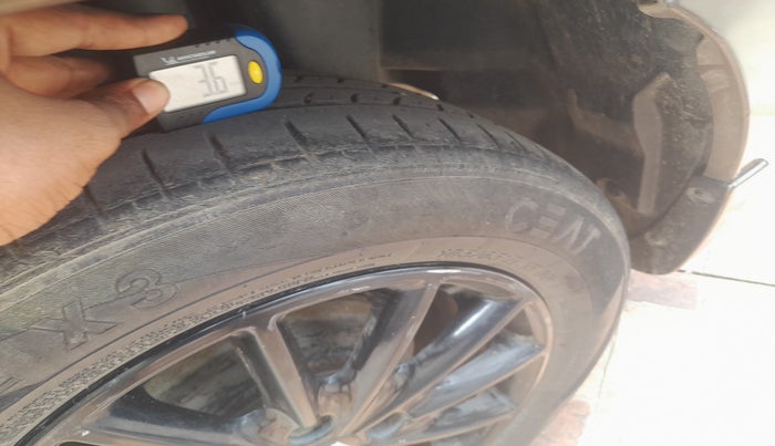 2017 Maruti Ciaz VDI (O) SHVS, Diesel, Manual, 52,937 km, tyre