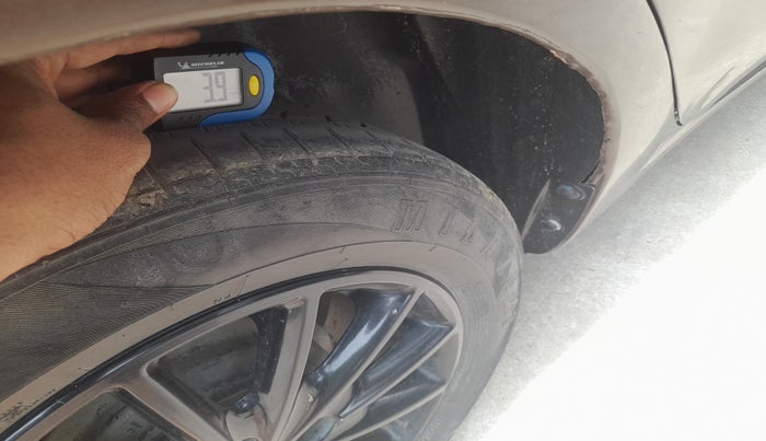 2017 Maruti Ciaz VDI (O) SHVS, Diesel, Manual, 52,937 km, tyre