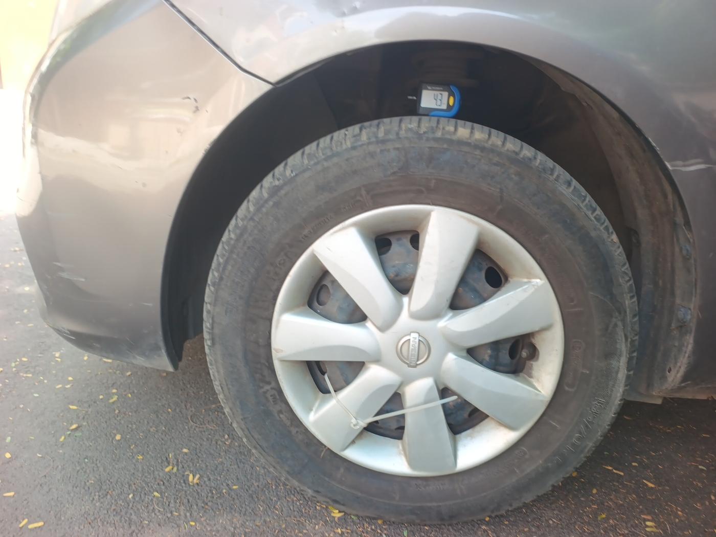 2013 Nissan Sunny XL CVT, Petrol, Automatic, 62,737 km, tyre