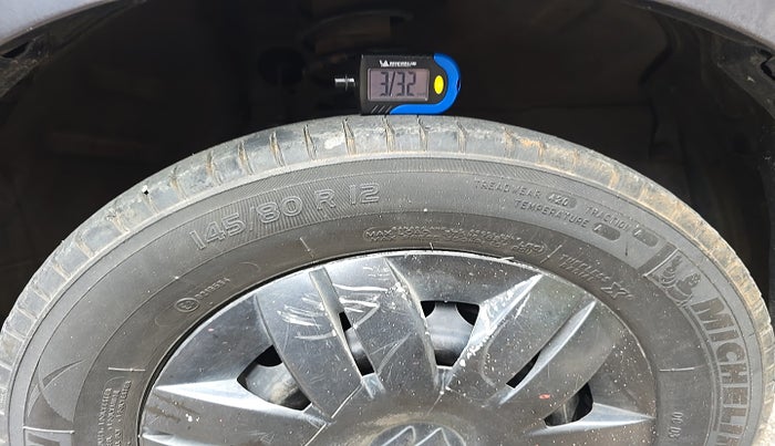 2015 Maruti Alto 800 LXI, Petrol, Manual, 77,940 km, tyre