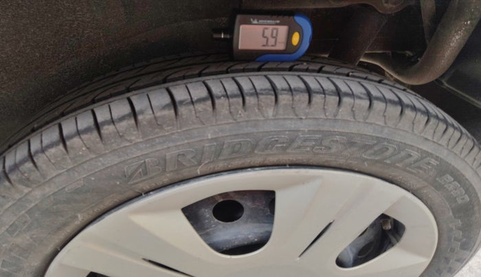 2015 Maruti Wagon R 1.0 VXI, Petrol, Manual, 35,376 km, tyre