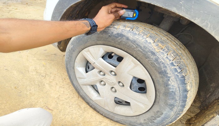 2019 Hyundai VENUE S 1.2, Petrol, Manual, 1,26,577 km, tyre