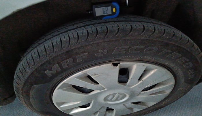 2013 Maruti Swift VXI, Petrol, Manual, 60,705 km, tyre