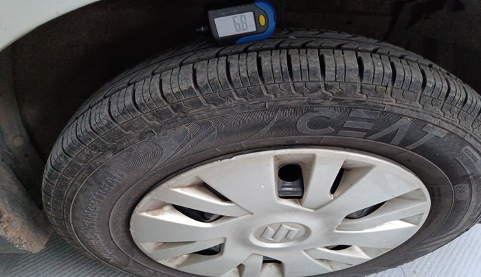 2013 Maruti Swift VXI, Petrol, Manual, 60,705 km, tyre