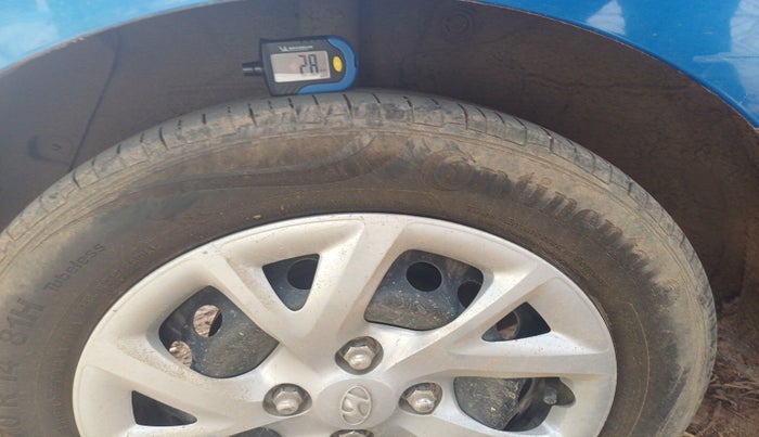 2017 Hyundai Grand i10 SPORTZ (O) 1.2 KAPPA VTVT, Petrol, Manual, 69,805 km, tyre