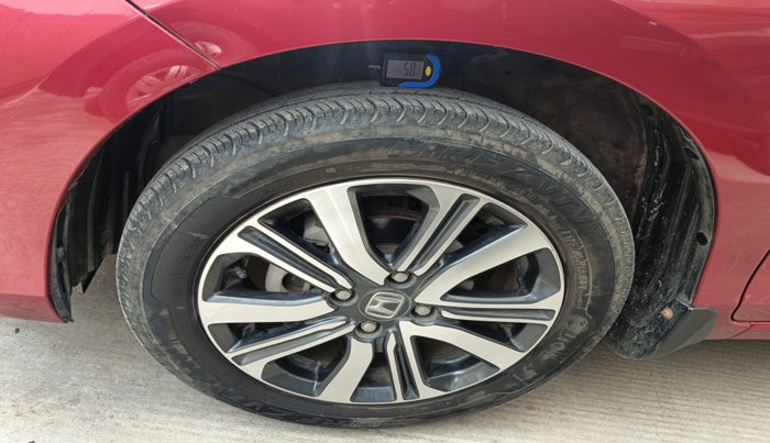 2022 Honda Amaze 1.2L I-VTEC VX CVT, Petrol, Automatic, 5,500 km, tyre