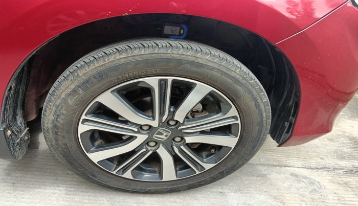 2022 Honda Amaze 1.2L I-VTEC VX CVT, Petrol, Automatic, 5,500 km, tyre