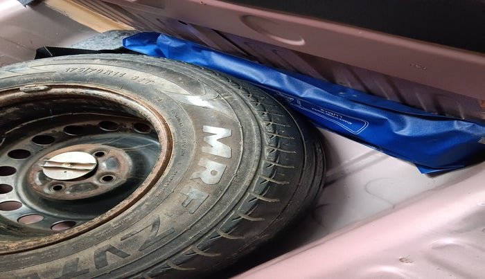 2022 Honda Amaze 1.2L I-VTEC VX CVT, Petrol, Automatic, 5,500 km, tyre