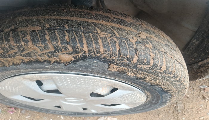 2024 Maruti Alto K10 LXI, Petrol, Manual, 29,000 km, tyre