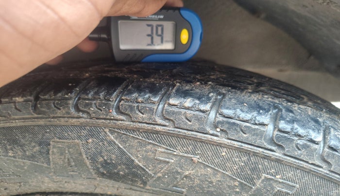 2018 Maruti Eeco 5 STR WITH A/C+HTR, Petrol, Manual, 2,32,778 km, tyre