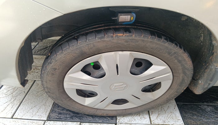 2014 Maruti Wagon R 1.0 VXI, Petrol, Manual, 76,552 km, tyre