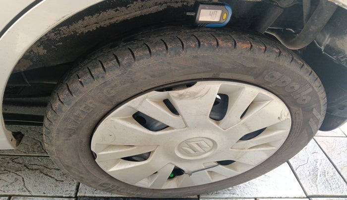 2014 Maruti Wagon R 1.0 VXI, Petrol, Manual, 76,552 km, tyre