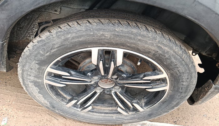 2017 Honda WR-V 1.5L I-DTEC S MT, Diesel, Manual, 1,09,550 km, tyre