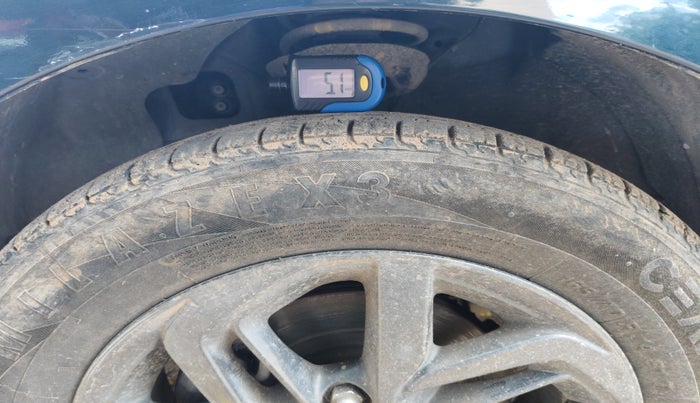 2020 Hyundai GRAND I10 NIOS SPORTZ AMT 1.2 KAPPA VTVT, Petrol, Automatic, 1,24,738 km, tyre