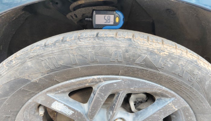 2020 Hyundai GRAND I10 NIOS SPORTZ AMT 1.2 KAPPA VTVT, Petrol, Automatic, 1,24,738 km, tyre