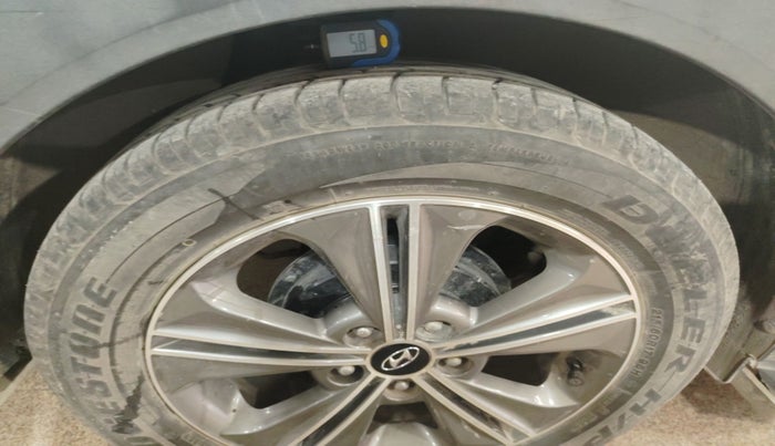 2016 Hyundai Creta SX PLUS 1.6 PETROL SPECIAL EDITION, Petrol, Manual, 55,041 km, tyre