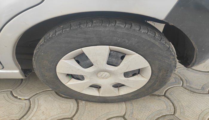2010 Maruti A Star VXI, Petrol, Manual, 1,80,954 km, tyre